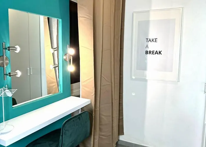 Apartment Chic & Wild