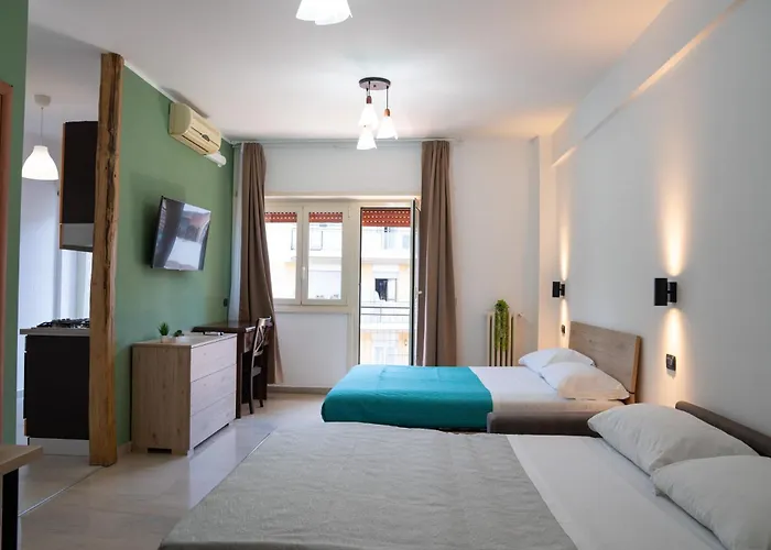 Apartment Chic & Wild